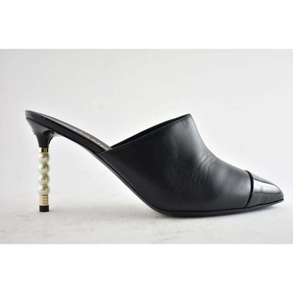 Chanel 20C Paris Rome Pearl Black Leather CC Mule Slide Backless Heel Pump 40.5 - Picture 1 of 8